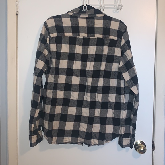 SOLD ‼️ Plaid shirt - Picture 3 of 3